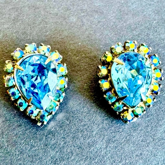 WEISS BABY BLUE RHINESTONE WITH BABY BLUE AB STONES SILVER-TONE CLIP-ON EARRINGS - Picture 7 of 7